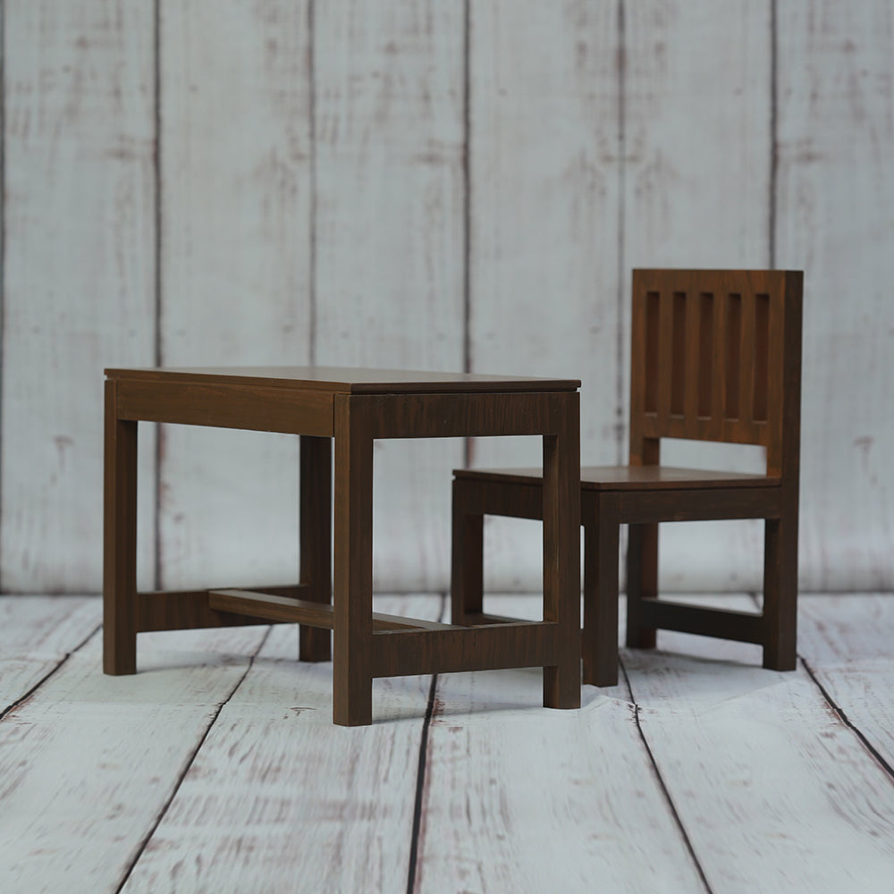 Set of 1 Table and Chair - Brown