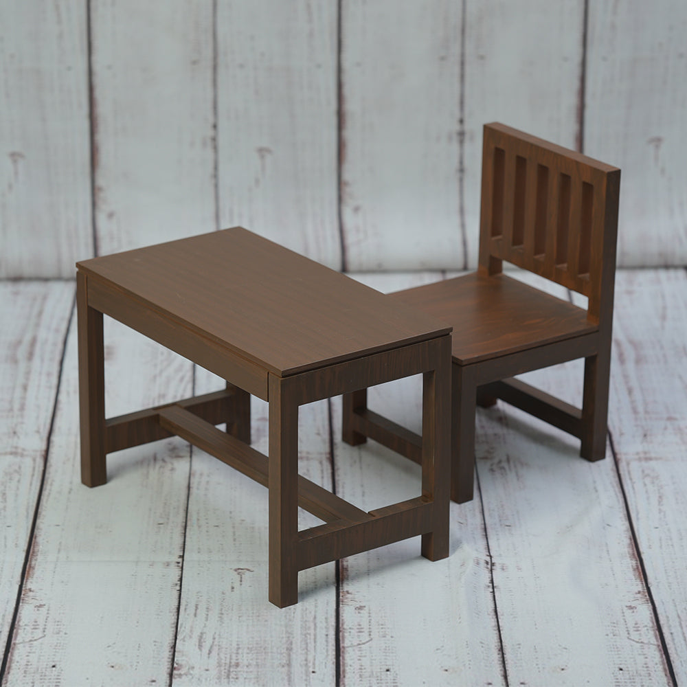 Set of 1 Table and Chair - Brown